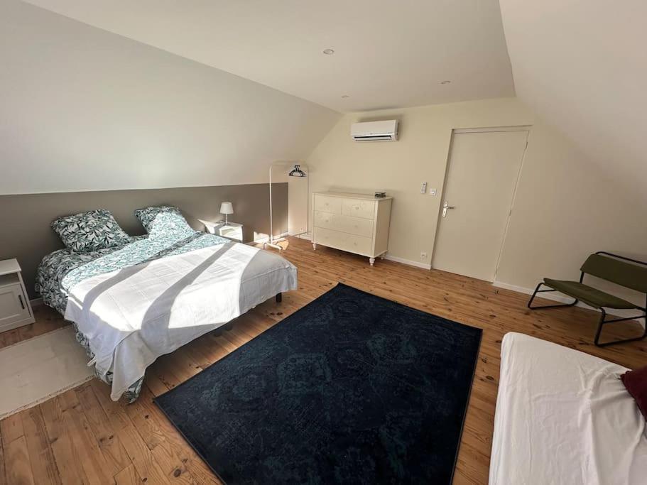 Appartement Spacieux En Centre Ville Вандом Экстерьер фото