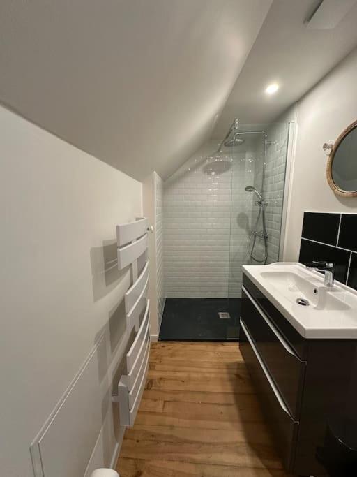 Appartement Spacieux En Centre Ville Вандом Экстерьер фото